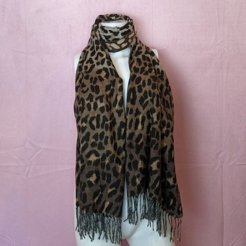 V Fraas Leopard Ombre Cashmink Scarf With Fringe Hem
